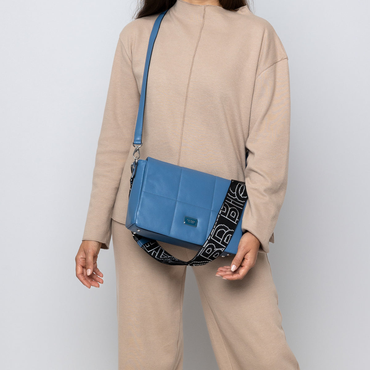 Schultertasche Plaza 7232
